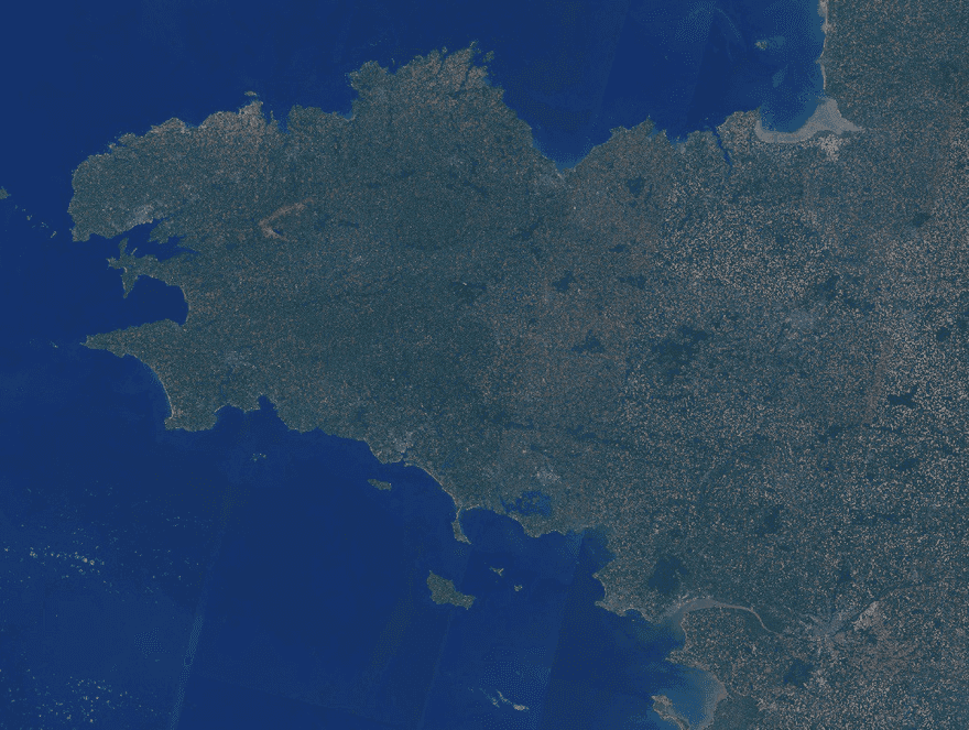 High Resolution mosaic over Britany using median pixel selection for all 2019’s spring and summer Landsat 8 scenes with less than 5% of cloud.